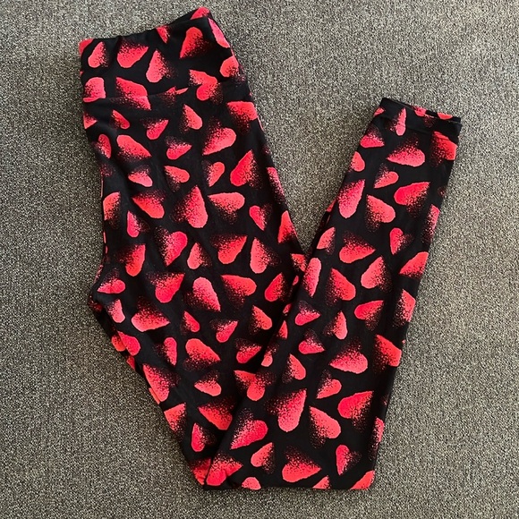 LuLaRoe Heart Print Leggings. One size - Picture 1 of 7